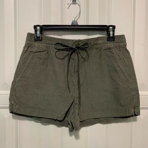American Eagle Outfitters Green Cargo Shorts Relaxed Fit Small